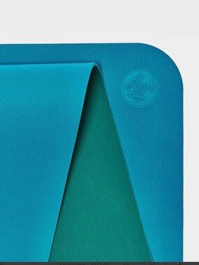 Manduka Begin 5mm Reversible Lightweight Yoga Mat turquoise Blue/ Teal 68"x24"